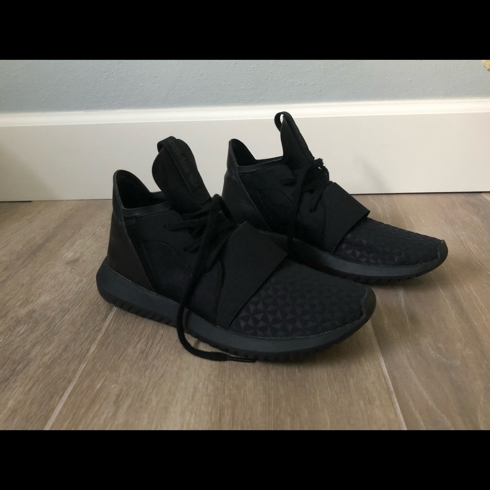 Adidas Tubular Defiant Black Women’s Training Shoes - Sneaker - New
